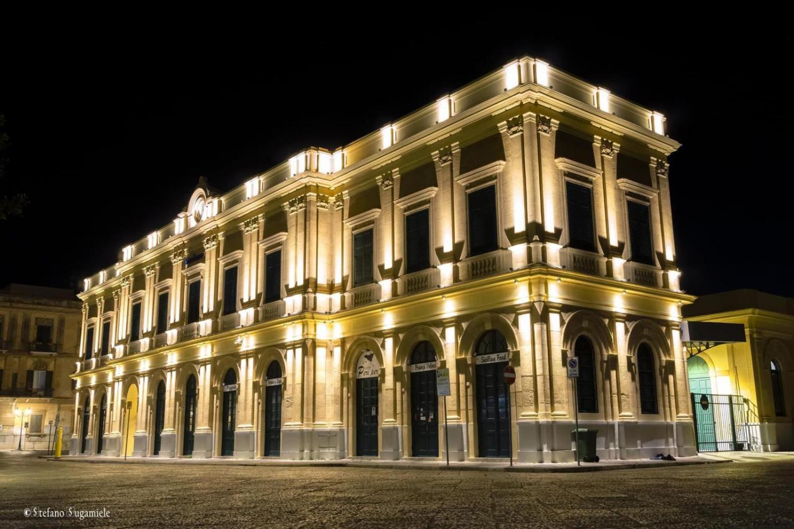 Charme Apartments Trapani Exterior photo